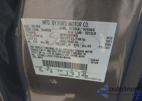 2005 Ford Escape Xlt from USA, damaged, VIN 1FMCU93175DA18596